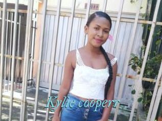 Kylie_cooperr