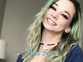Mia_Fern