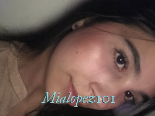 Mialopez101