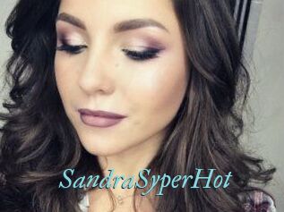 SandraSyperHot